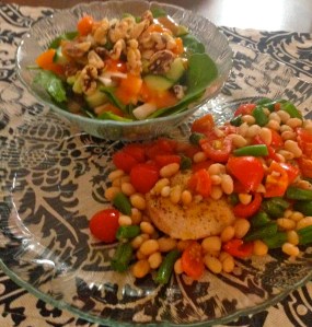 I served mine with a side salad of spinach, bell pepper, tomato, cucumber, avocado and a handful of walnuts!